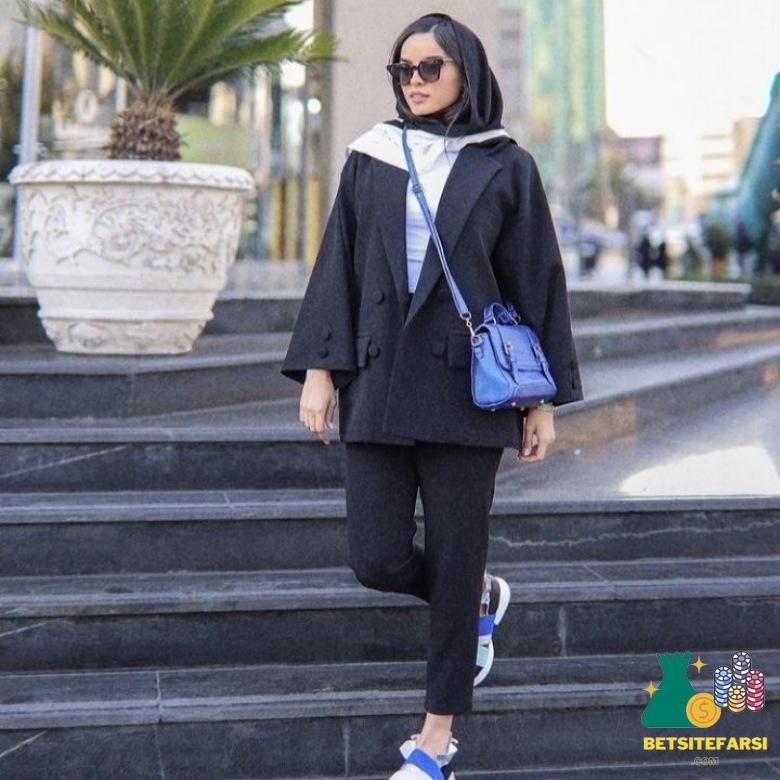 ونوس کامرانی کجا زندگی می کند؟